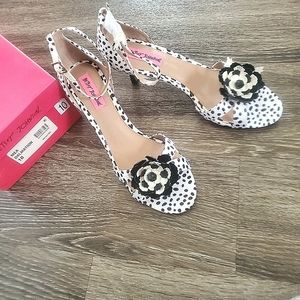 New in box Betsey Johnson Mea Dalmation shoes